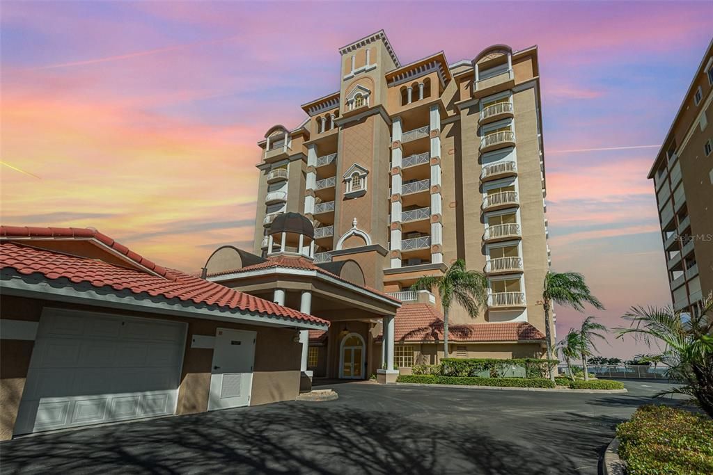 待售: $599,000 (3 贝兹, 3 浴室, 2700 平方英尺)