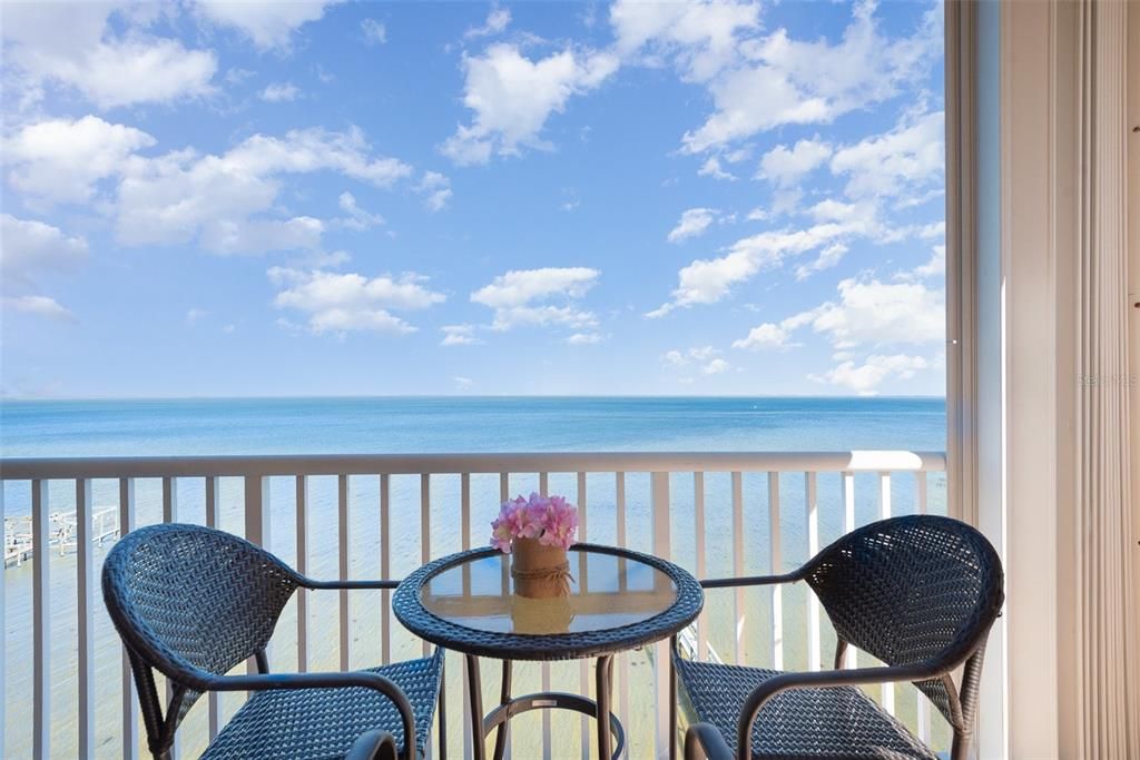 待售: $599,000 (3 贝兹, 3 浴室, 2700 平方英尺)