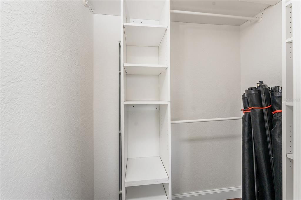 Под контрактом: $750,000 (3 спален, 2 ванн, 1988 Квадратных фут)