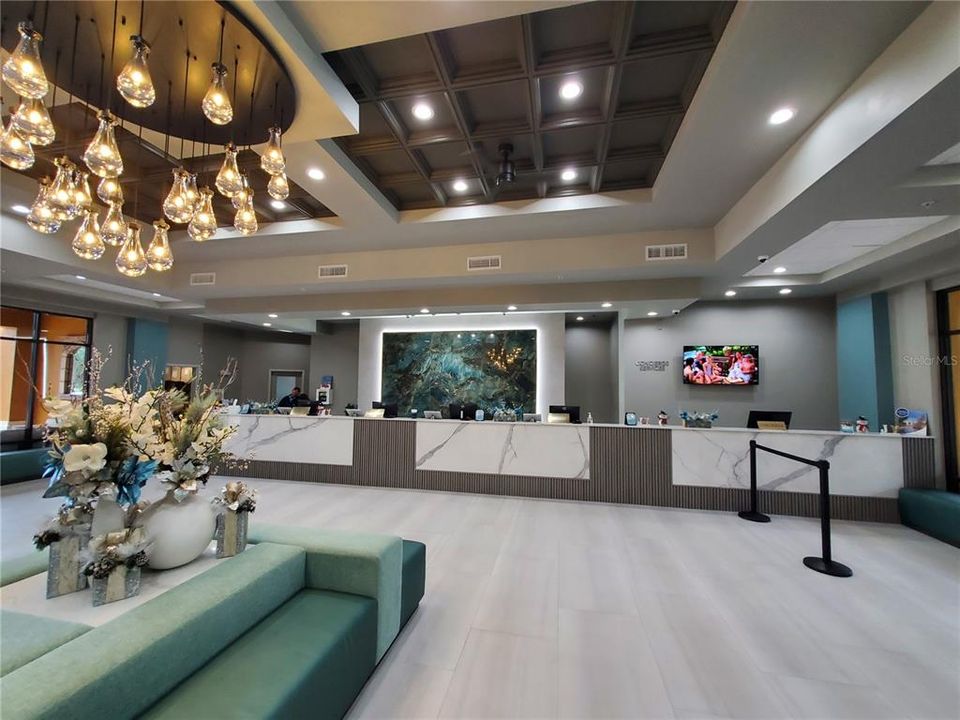 Под контрактом: $159,900 (2 спален, 2 ванн, 957 Квадратных фут)