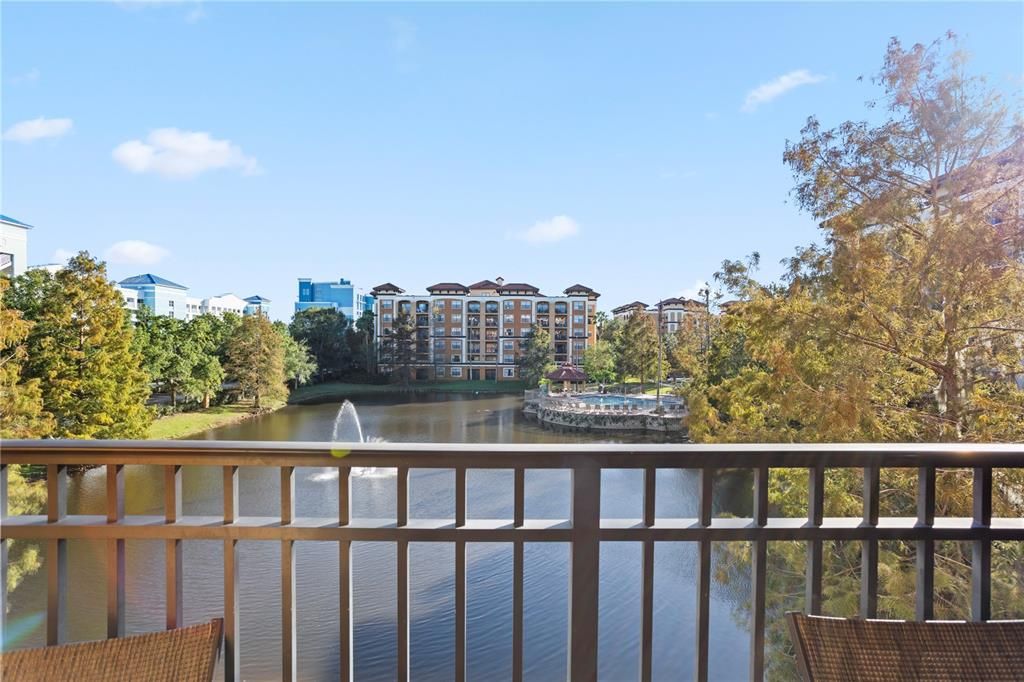 Под контрактом: $159,900 (2 спален, 2 ванн, 957 Квадратных фут)