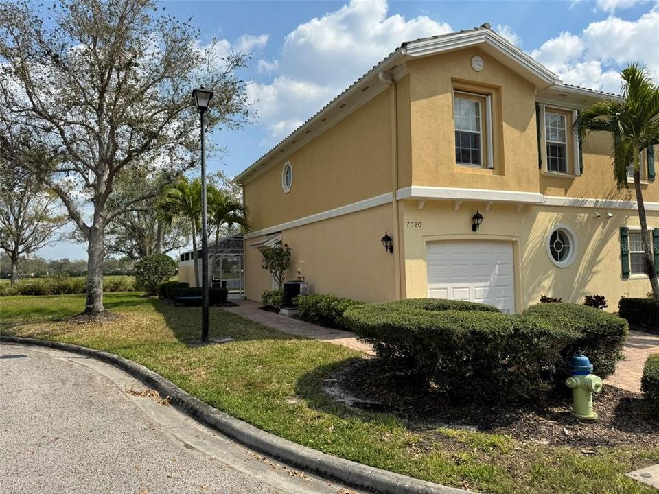 Active With Contract: $4,500 (3 beds, 2 baths, 1672 Square Feet)