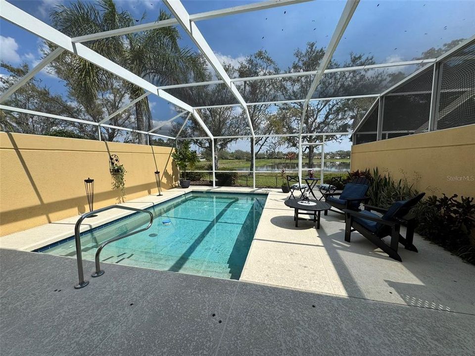 Active With Contract: $4,500 (3 beds, 2 baths, 1672 Square Feet)