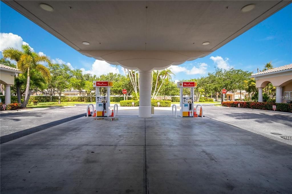 Active With Contract: $4,500 (3 beds, 2 baths, 1672 Square Feet)