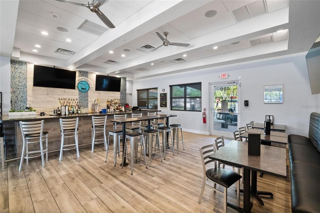 Active With Contract: $4,500 (3 beds, 2 baths, 1672 Square Feet)