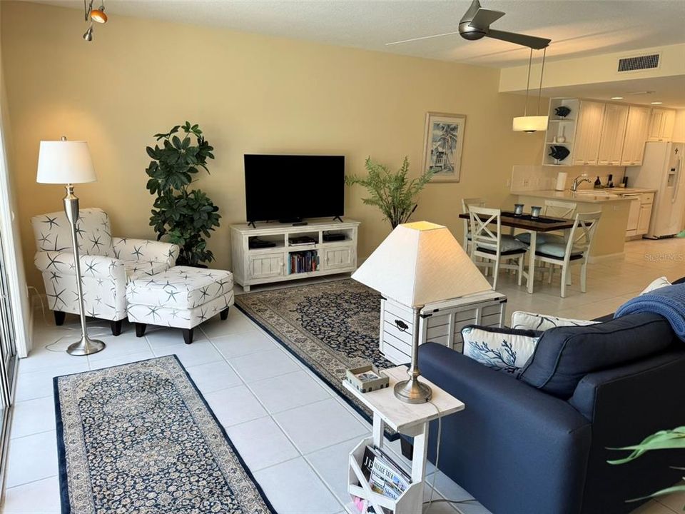 Active With Contract: $4,500 (3 beds, 2 baths, 1672 Square Feet)