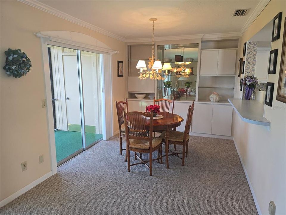 Activo con contrato: $139,900 (2 camas, 2 baños, 1025 Pies cuadrados)