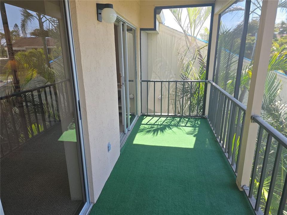 Activo con contrato: $139,900 (2 camas, 2 baños, 1025 Pies cuadrados)