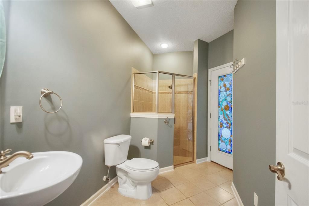 En Venta: $699,900 (3 camas, 3 baños, 2907 Pies cuadrados)