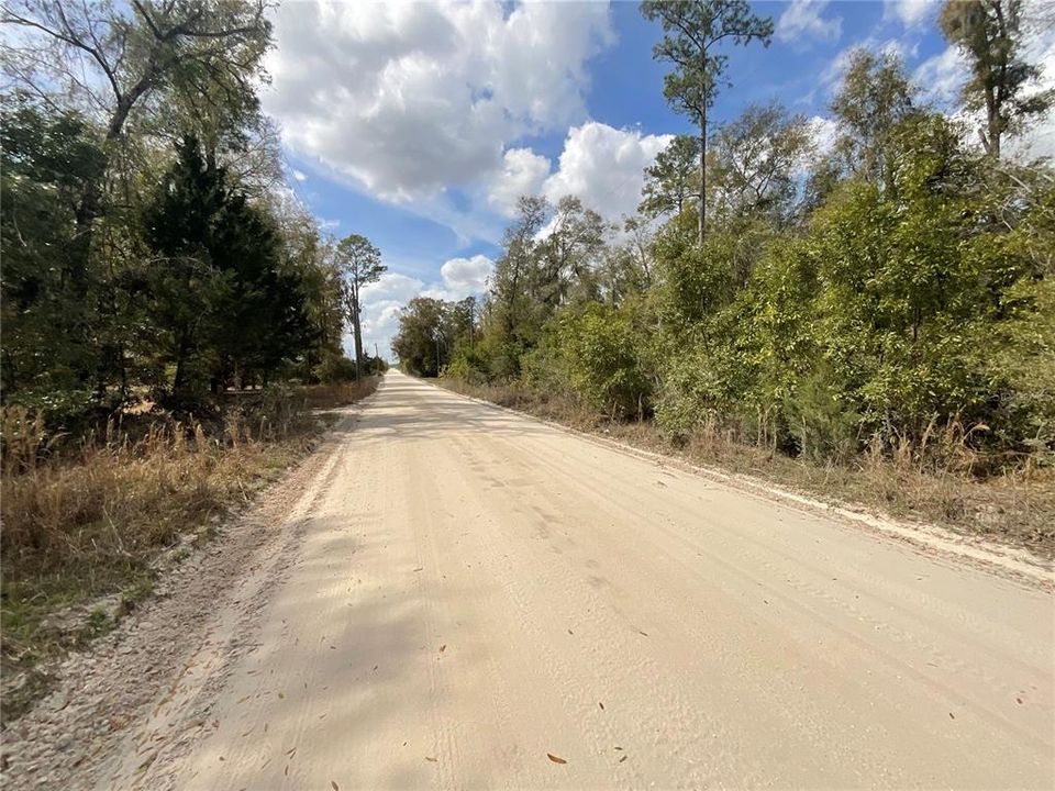 待售: $85,000 (7.95 acres)