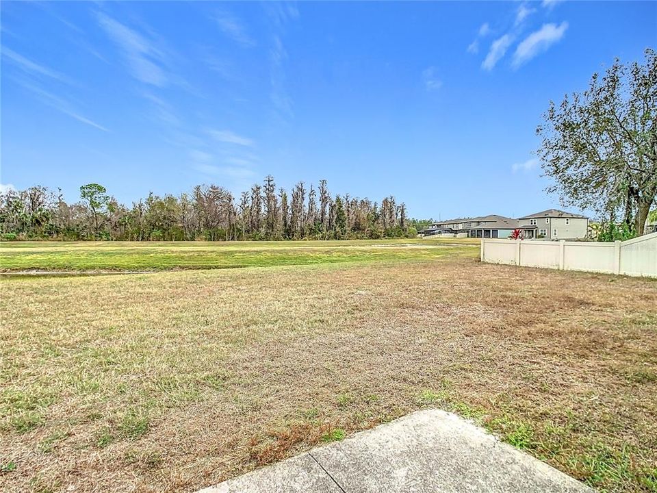 Под контрактом: $2,500 (4 спален, 2 ванн, 1923 Квадратных фут)