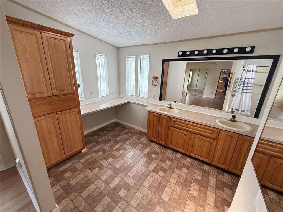 En Venta: $199,000 (2 camas, 2 baños, 1352 Pies cuadrados)