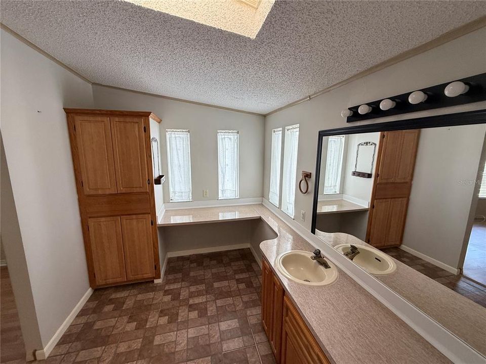 En Venta: $199,000 (2 camas, 2 baños, 1352 Pies cuadrados)