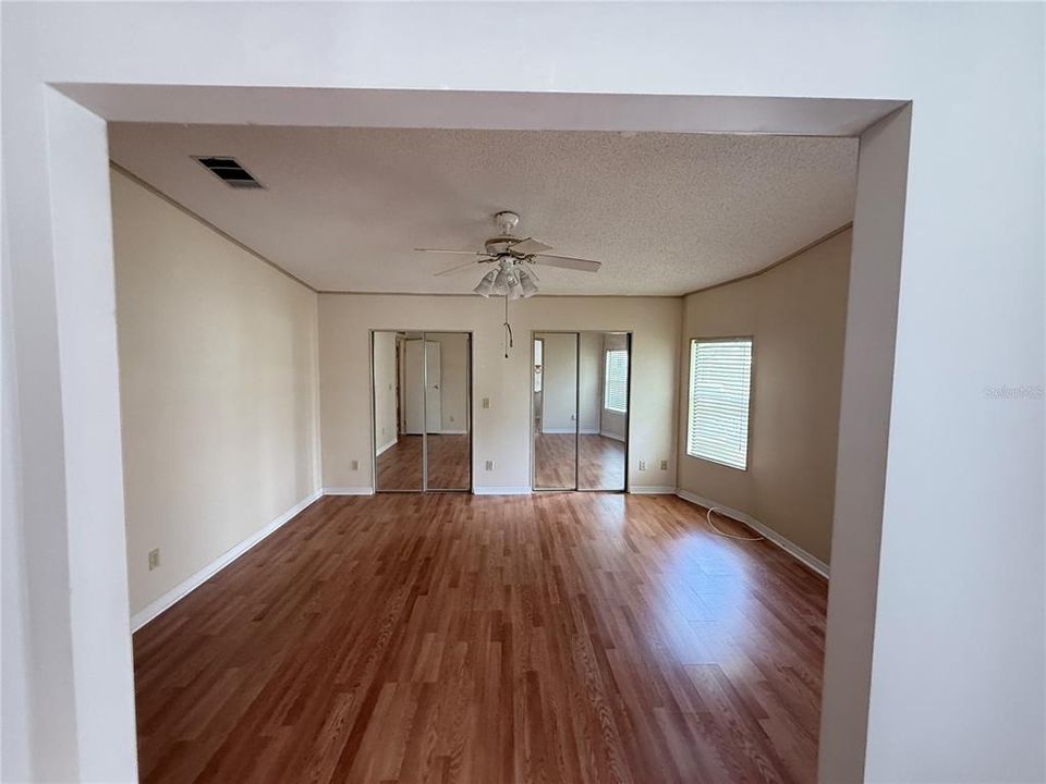 En Venta: $199,000 (2 camas, 2 baños, 1352 Pies cuadrados)