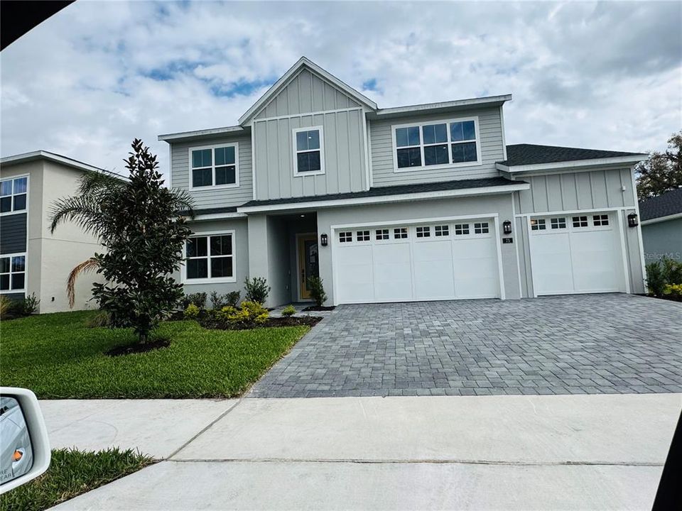 Vendido Recientemente: $875,025 (4 camas, 2 baños, 3005 Pies cuadrados)