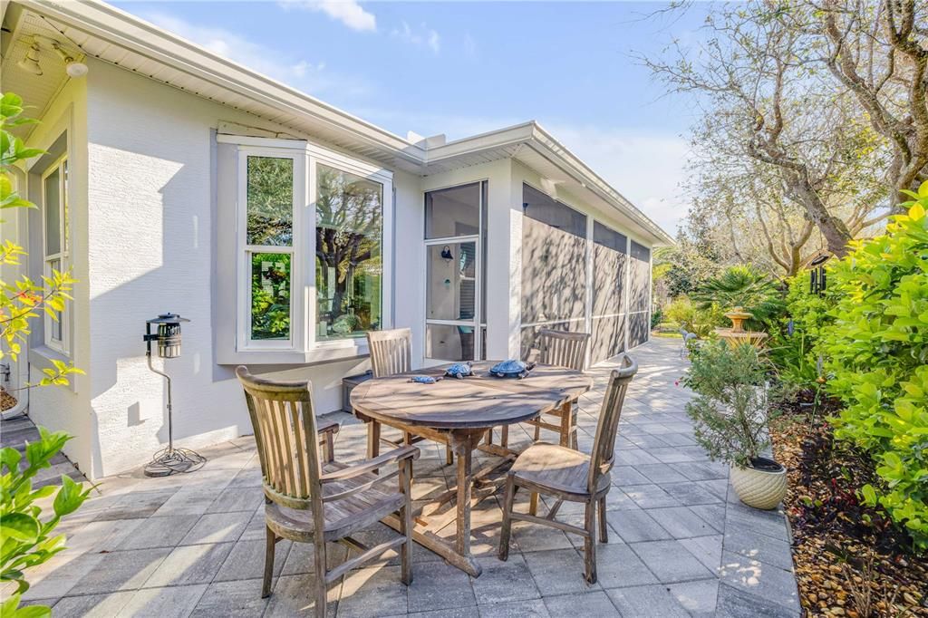 待售: $936,900 (3 贝兹, 2 浴室, 2232 平方英尺)