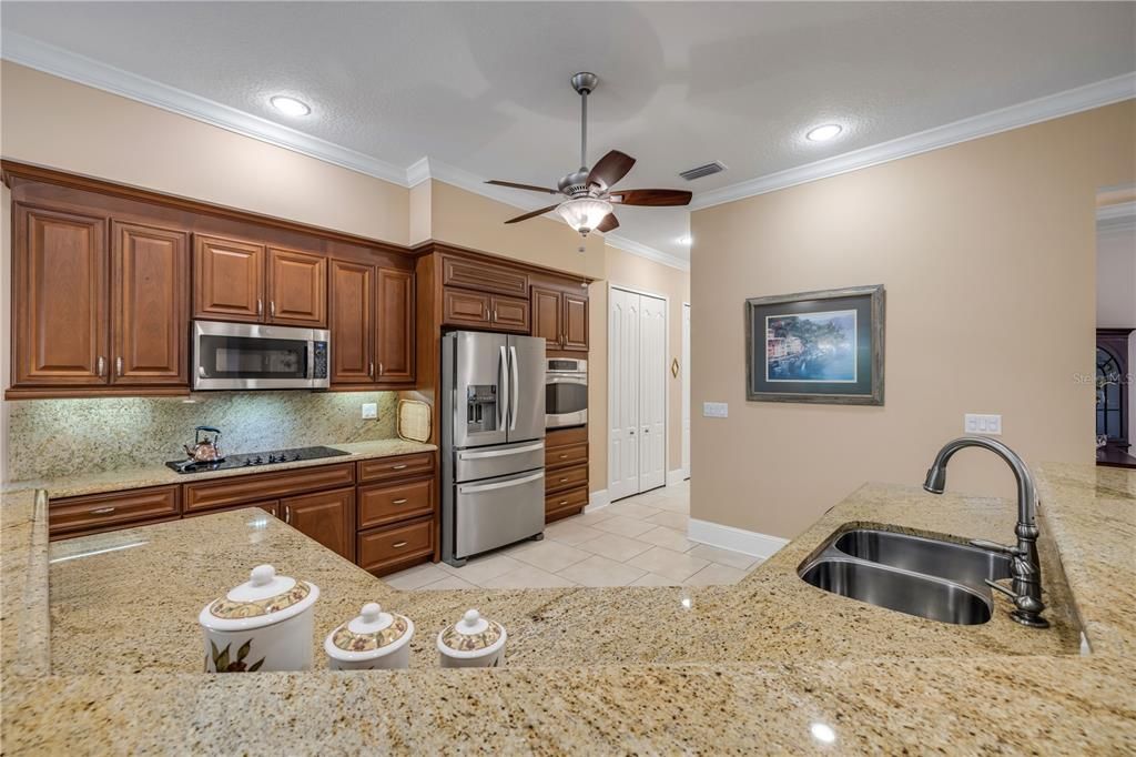 待售: $936,900 (3 贝兹, 2 浴室, 2232 平方英尺)