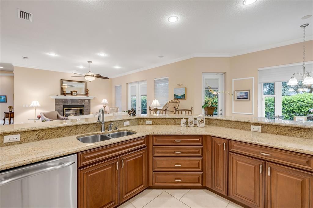 待售: $936,900 (3 贝兹, 2 浴室, 2232 平方英尺)