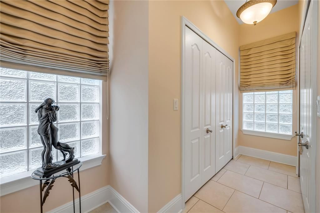 待售: $936,900 (3 贝兹, 2 浴室, 2232 平方英尺)