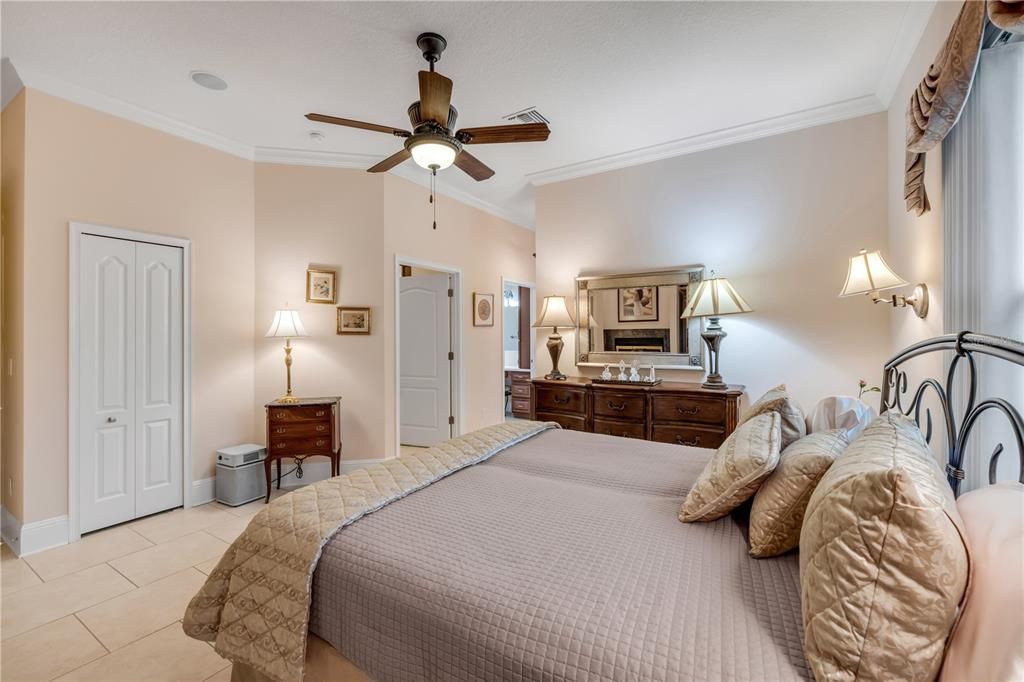 待售: $936,900 (3 贝兹, 2 浴室, 2232 平方英尺)