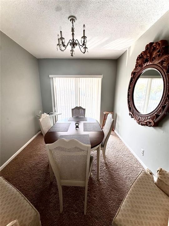 For Sale: $299,900 (2 beds, 1 baths, 902 Square Feet)