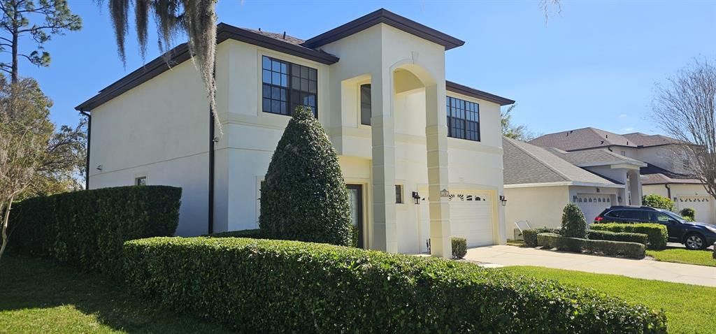 For Rent: $3,095 (3 beds, 2 baths, 2648 Square Feet)