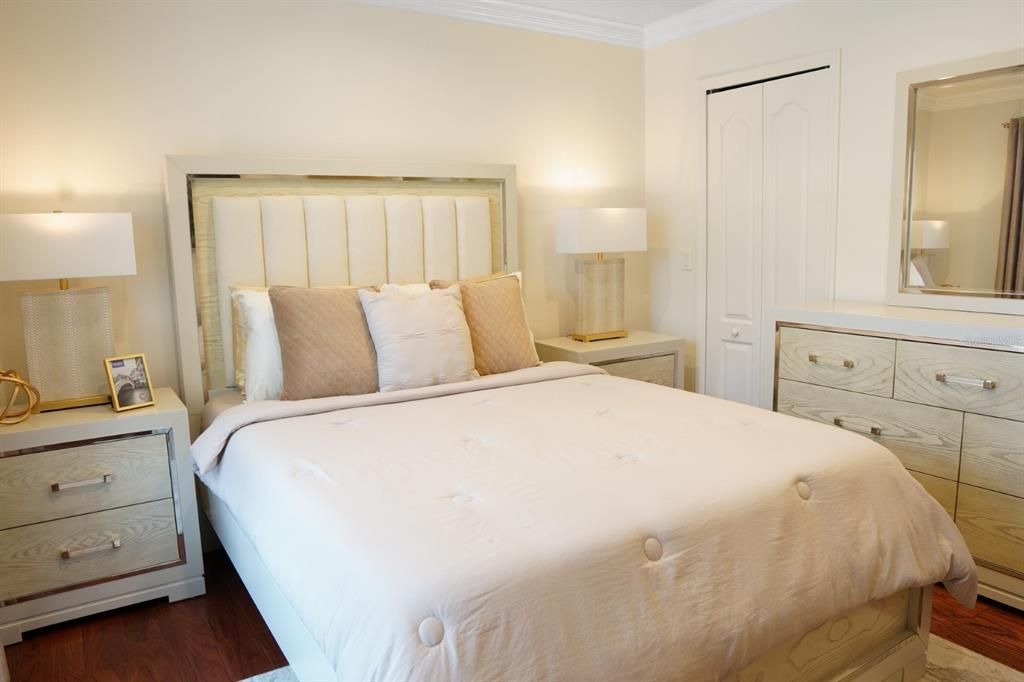 For Rent: $3,095 (3 beds, 2 baths, 2648 Square Feet)