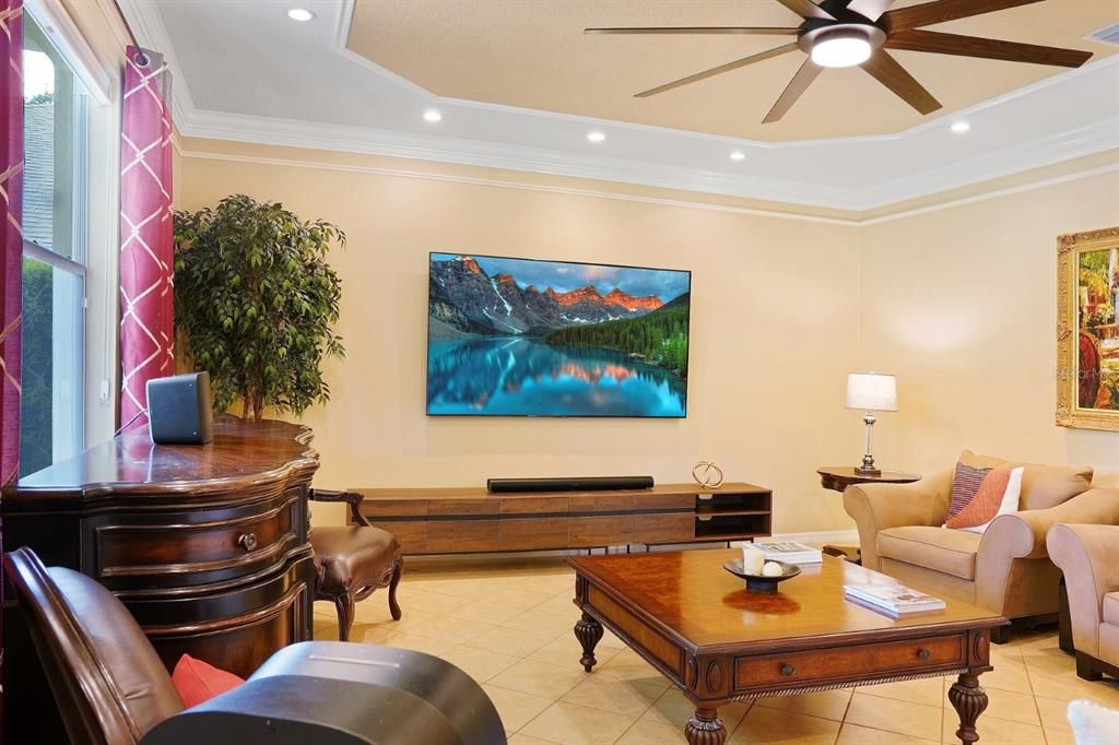 For Rent: $3,095 (3 beds, 2 baths, 2648 Square Feet)