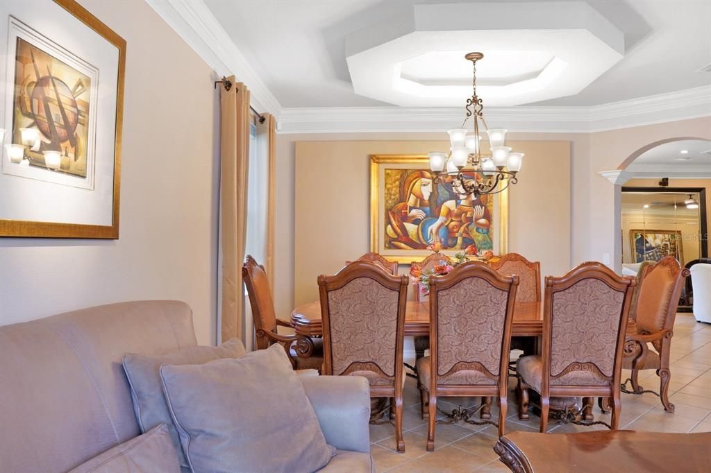 For Rent: $3,095 (3 beds, 2 baths, 2648 Square Feet)