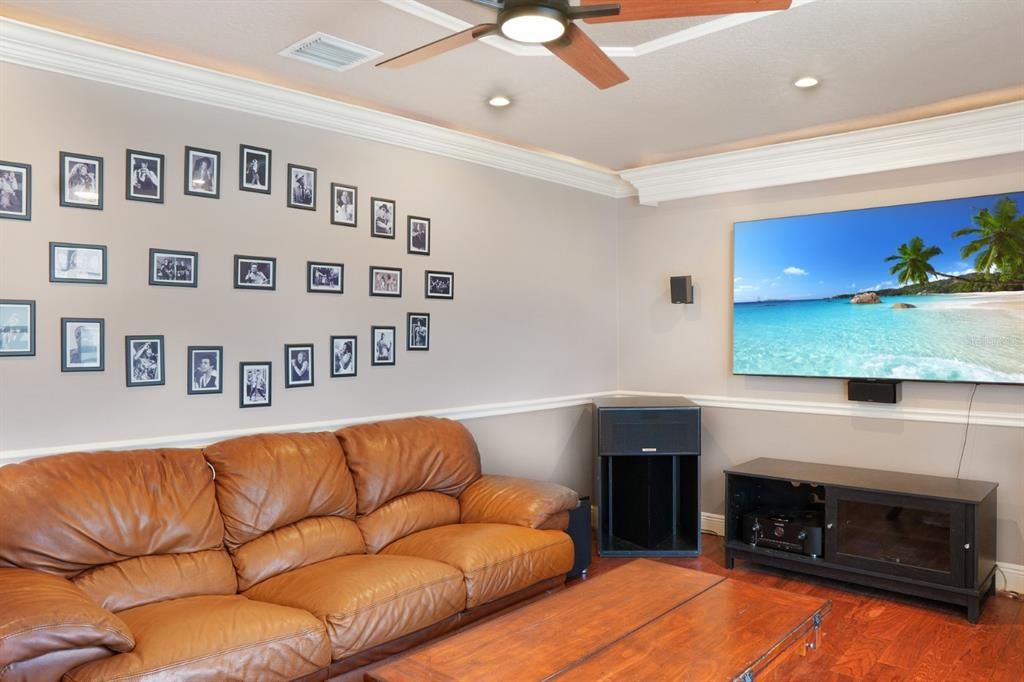 For Rent: $3,095 (3 beds, 2 baths, 2648 Square Feet)