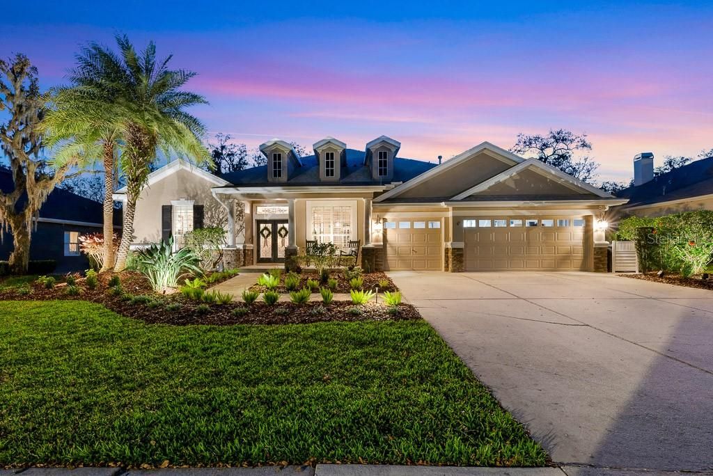 Vendido Recientemente: $1,000,000 (4 camas, 4 baños, 4407 Pies cuadrados)