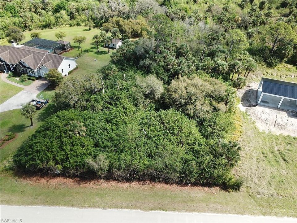 待售: $160,000 (3.11 acres)