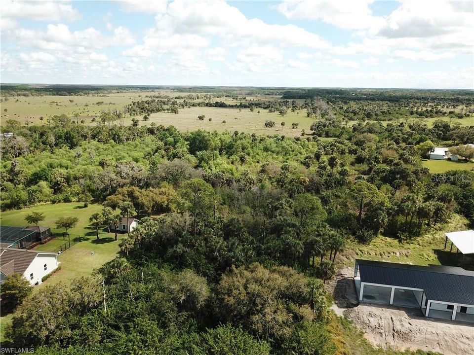 待售: $160,000 (3.11 acres)