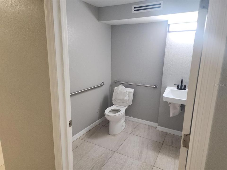 For Sale: $239,900 (0 beds, 0 baths, 1232 Square Feet)