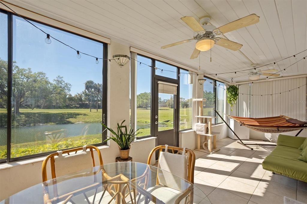 For Sale: $159,900 (2 beds, 2 baths, 1280 Square Feet)