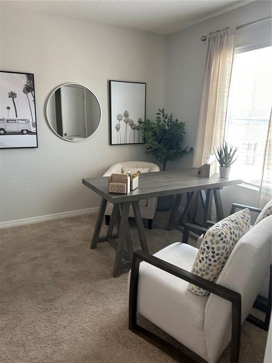 For Rent: $2,400 (3 beds, 2 baths, 1758 Square Feet)
