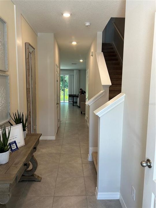 For Rent: $2,400 (3 beds, 2 baths, 1758 Square Feet)