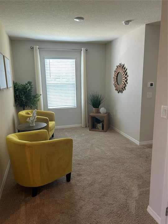 For Rent: $2,400 (3 beds, 2 baths, 1758 Square Feet)