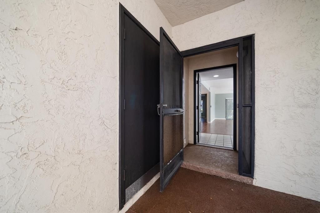 待售: $245,000 (3 贝兹, 2 浴室, 1570 平方英尺)