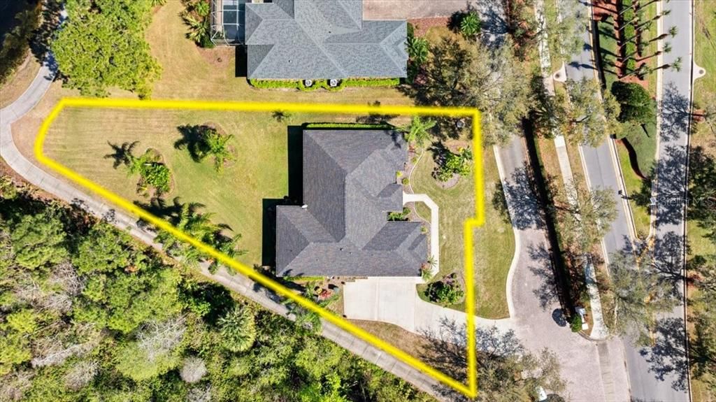 Activo con contrato: $529,000 (4 camas, 2 baños, 2412 Pies cuadrados)