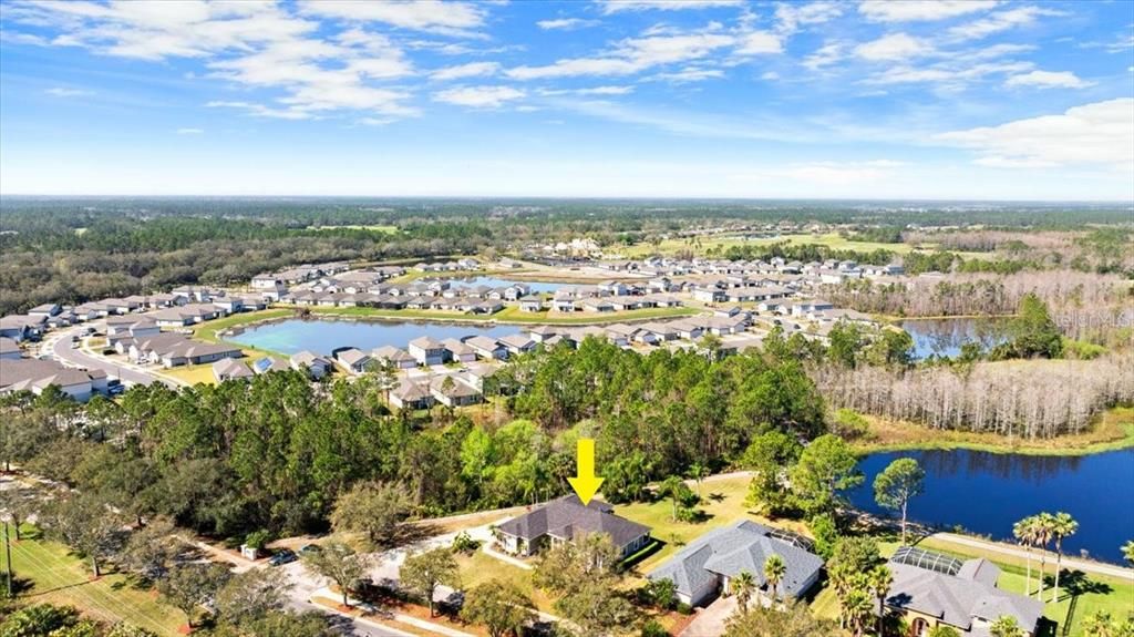 Activo con contrato: $529,000 (4 camas, 2 baños, 2412 Pies cuadrados)