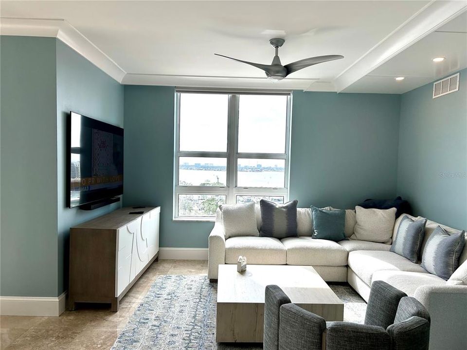 出租: $12,500 (2 贝兹, 2 浴室, 2288 平方英尺)