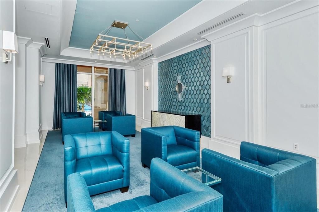 出租: $12,500 (2 贝兹, 2 浴室, 2288 平方英尺)