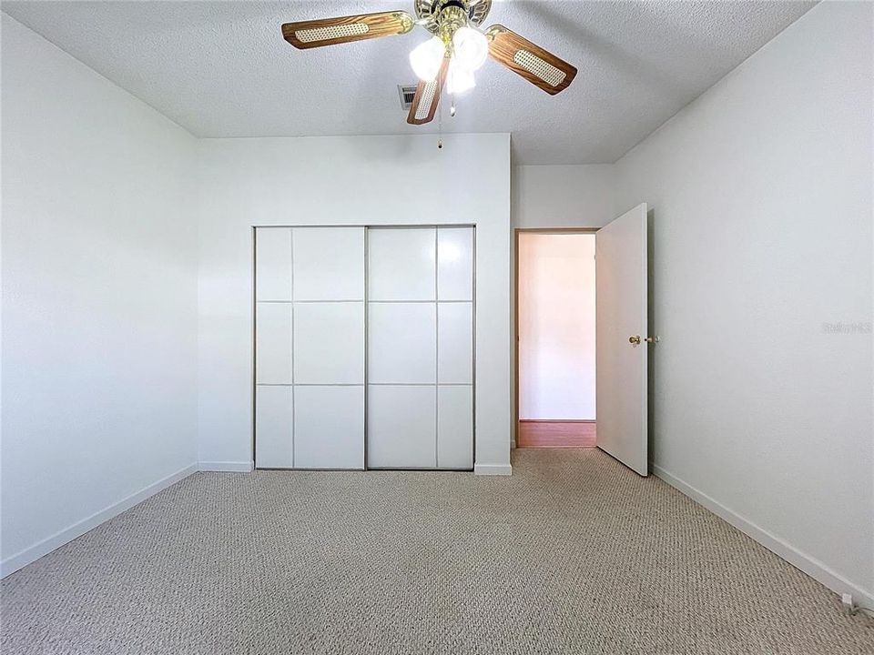Active With Contract: $119,000 (2 beds, 2 baths, 1128 Square Feet)