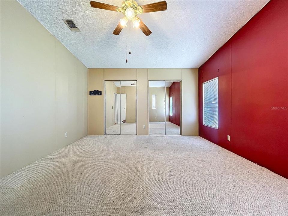 Active With Contract: $119,000 (2 beds, 2 baths, 1128 Square Feet)