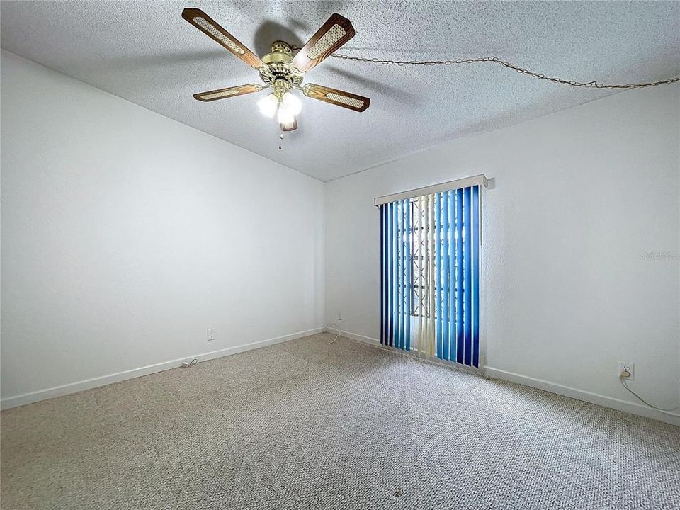 Active With Contract: $119,000 (2 beds, 2 baths, 1128 Square Feet)