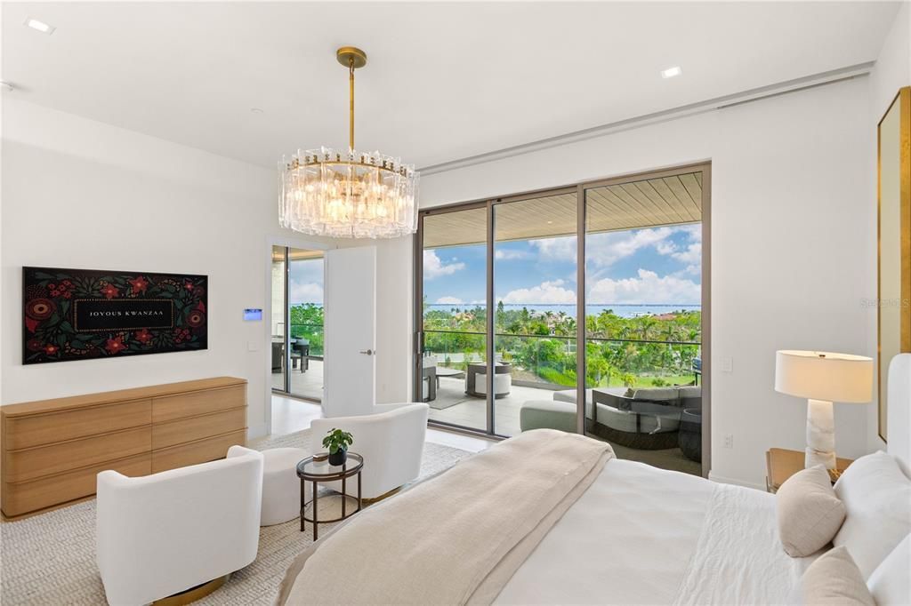 出租: $32,000 (1 贝兹, 1 浴室, 1684 平方英尺)