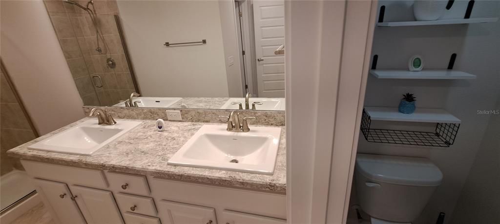 For Sale: $297,990 (3 beds, 2 baths, 1529 Square Feet)