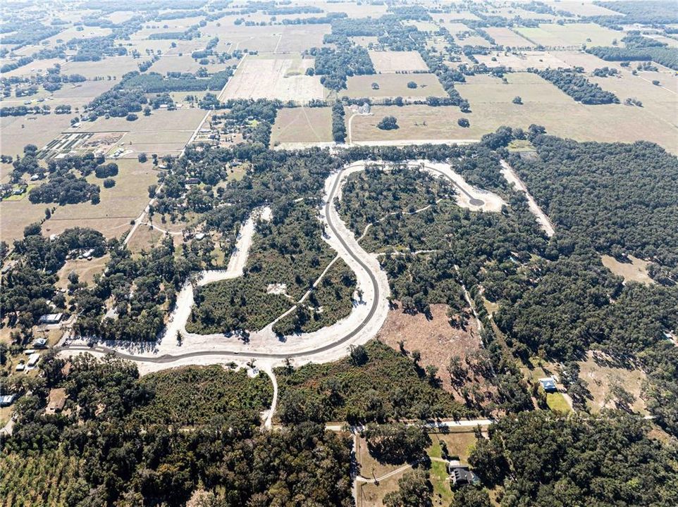 待售: $237,100 (5.60 acres)