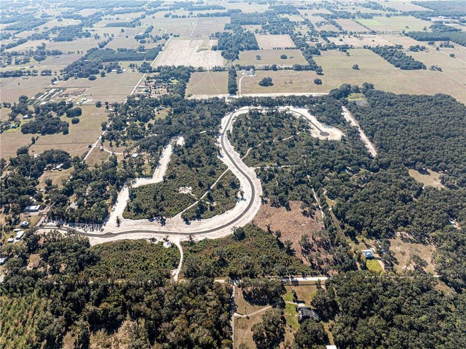 待售: $237,100 (5.60 acres)